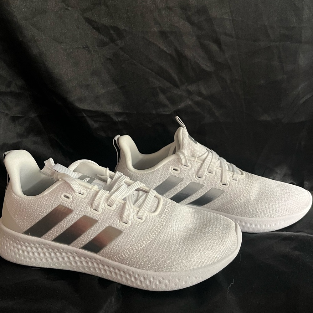Adidas- Cloud Foam